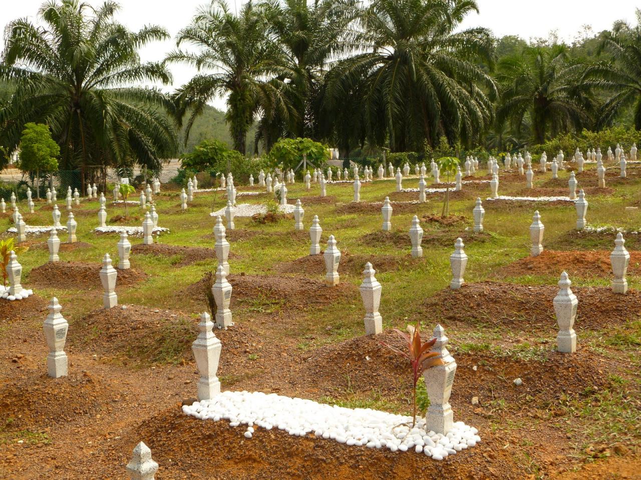 Misteri Kubur Lama di Tempurung yang Sering Pindah Sendiri