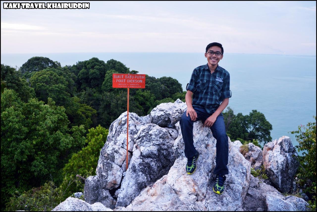 Tapus Julu Dihantui Bayangan Putih di Puncak Bukit Misteri di Atas Bukit