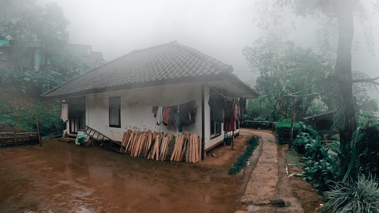 Kabut Tebal di Janji Manaon Jalan Sepi Maut